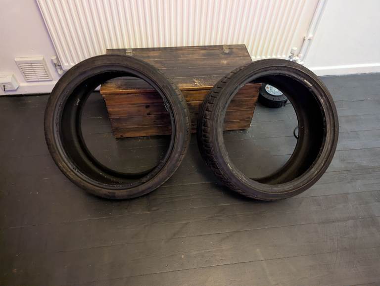 Tyres X2 225/35R1988y XL RFT