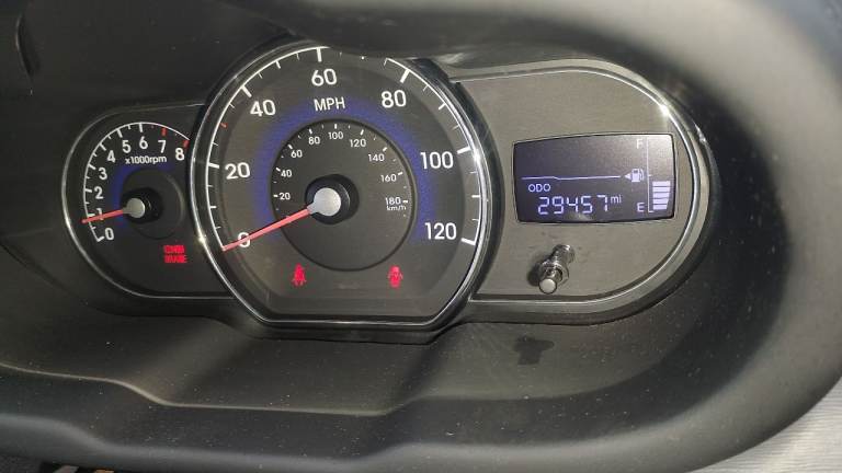 Hyundai, I10, Hatchback, 2013, Manual, 1248 (cc), 5 doors