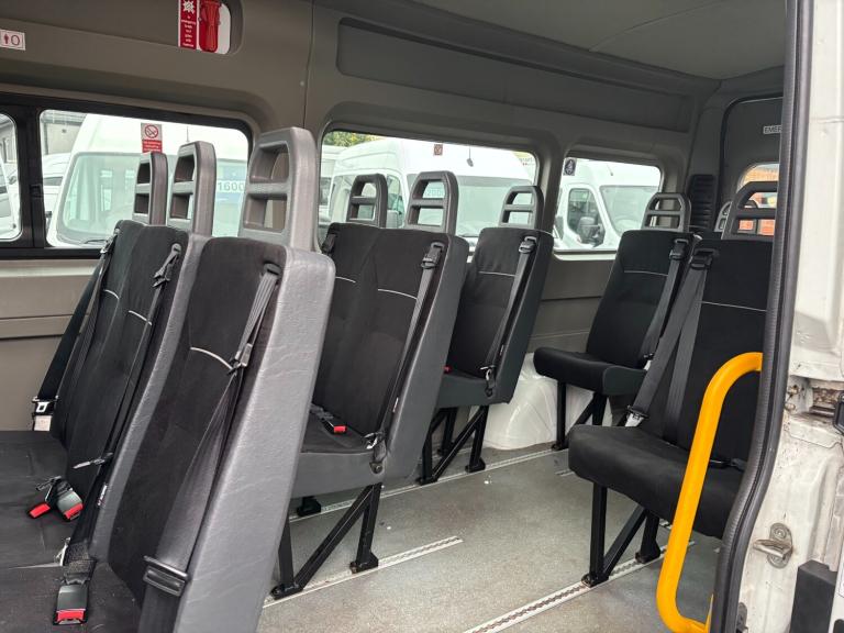 2013 Peugeot Boxer  2.2 HDi 440 Window Van 4dr Diesel Manual FWD L4 H2 (130 bhp) Minibus Diesel M...