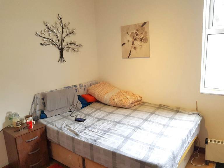 Studio flat - Shirley - BILLS INC - Available 20th July 2026