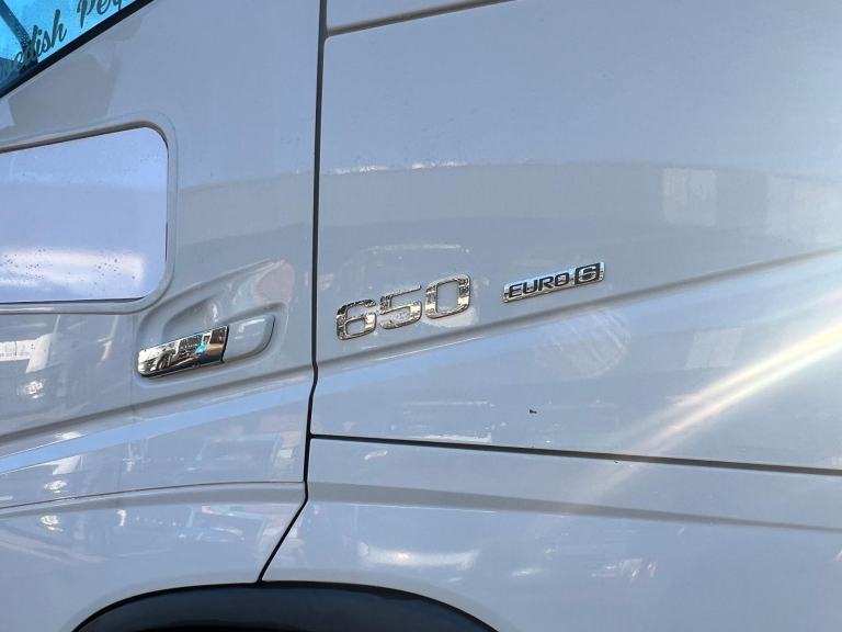 Volvo FH 16 DOUBLE DRIVE 650 EURO 6 HEAVY HAULAGE TRACTOR UNITS....CHOICE OF 4 