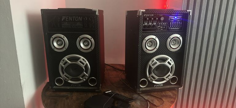 Wireless Bluetooth SPEAKERS 