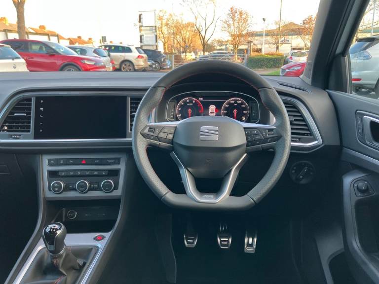 2025 SEAT Ateca 1.5 TSI EVO FR Black Edition 5dr Estate PETROL Manual