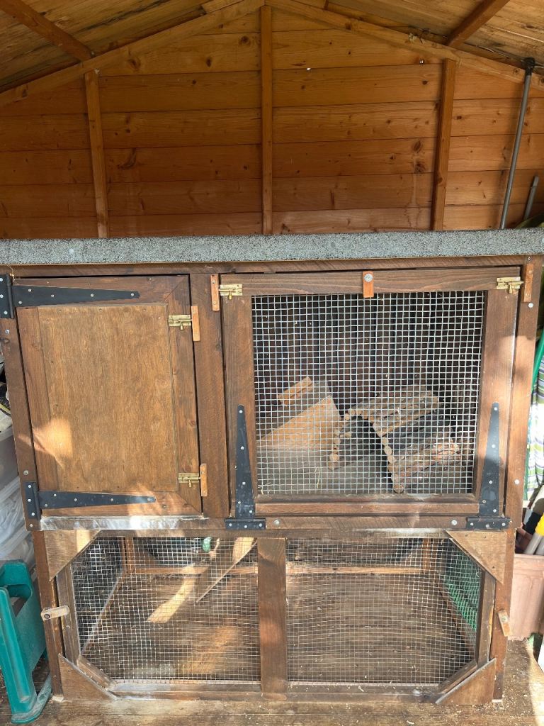 Rabbit hutch