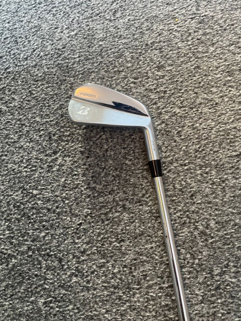 Golf club 