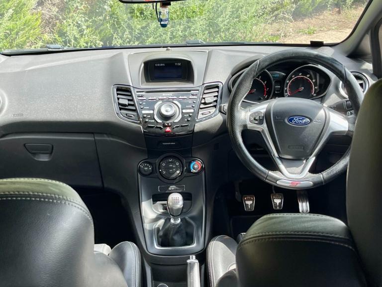 2015 FORD FIESTA ST-2 1.6 TURBO, PETROL , 180 BHP , 6 SPEED MANUAL 180 BHP