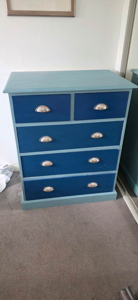 Blue Chest of Drawers – Good Condition