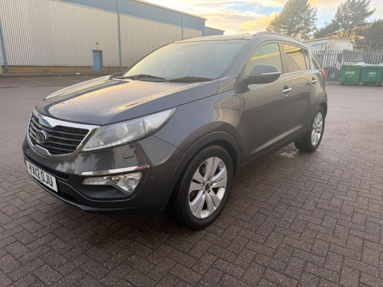2012 Kia Sportage 1.7 crdi diesel 4x4 , 5 doors   Mot  December 2026  Service history 