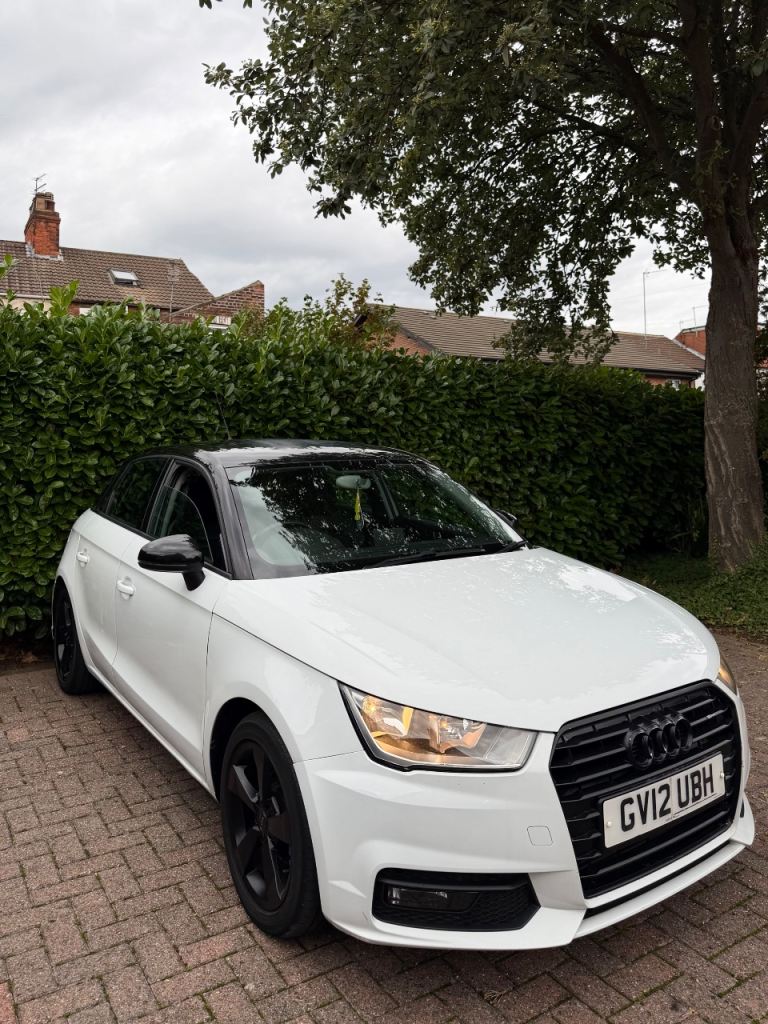 Audi, A1, Hatchback, 2012, Manual, 1598 (cc), 5 doors