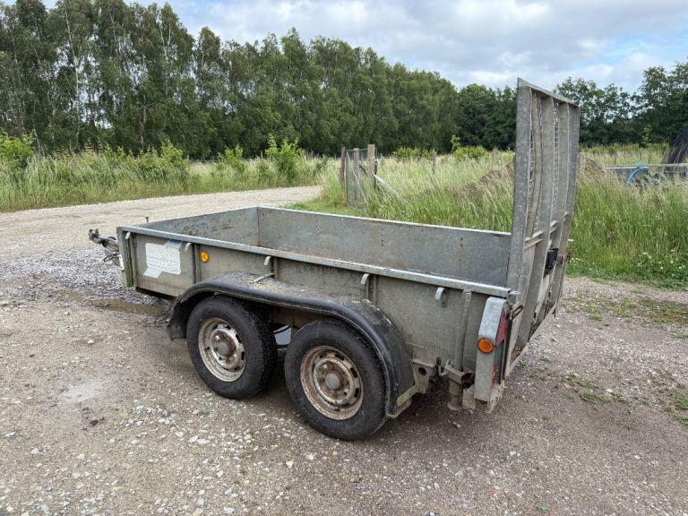 Ifor Williams 2700kg plant trailer heavy duty twin axle 
