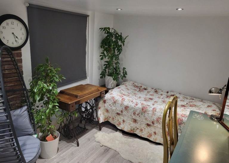 Small Studio Apartment to Let- Weston-super-Mare 