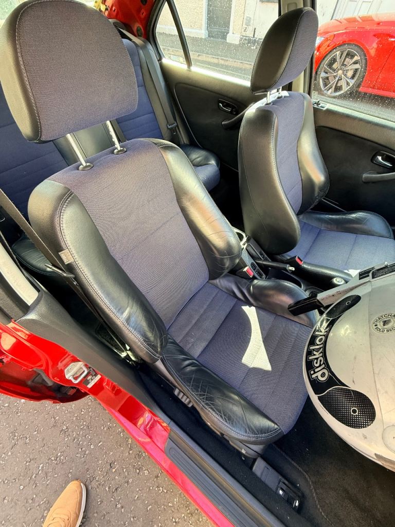 MG ZS Rover 400 45 seats 2005 saloon