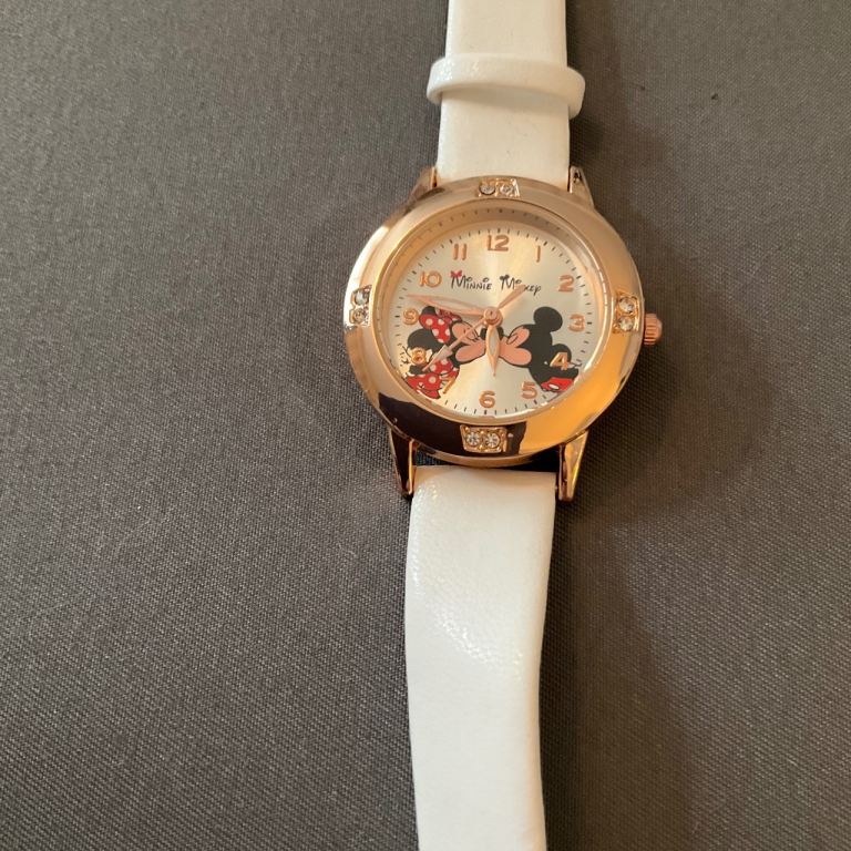 Disney Mickey and Minnie women’s watch new