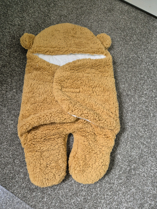 Baby cuddly wrap/sleeping bag-brand new