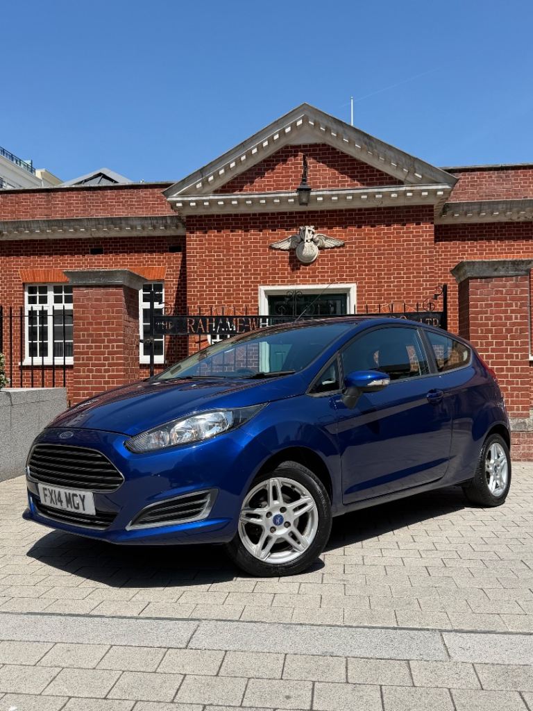 Ford, FIESTA, Hatchback, 2014, Manual, 1241 (cc), 3 doors