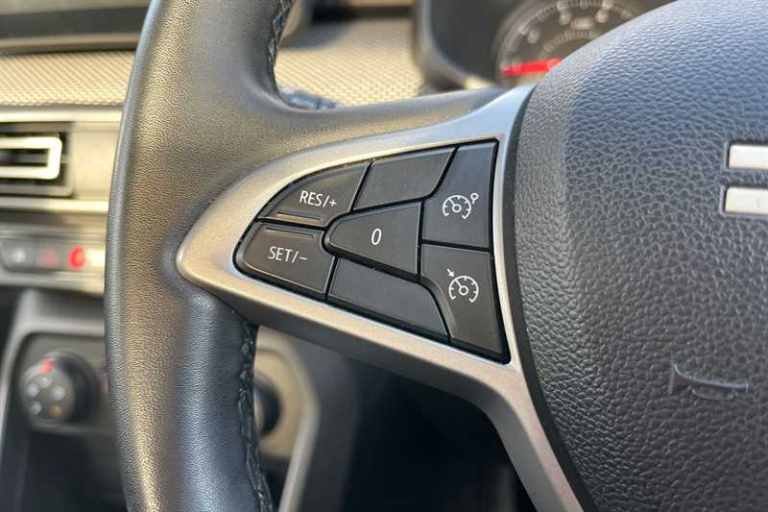 2023 Dacia Sandero 1.0 TCe Expression Hatchback 5dr Petrol Manual Euro 6 (s/s) (90 ps) Hatchback ...