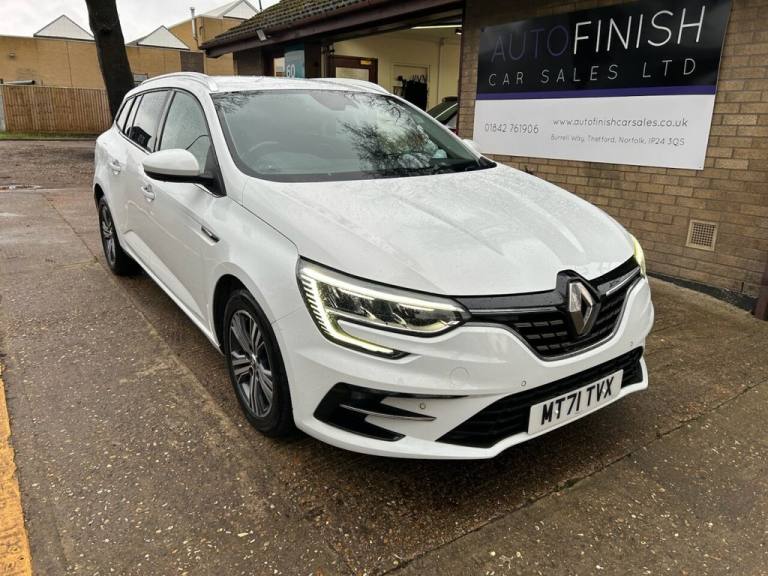 2022 Renault Megane 1.5 Blue dCi Iconic Sport Tourer 5dr Diesel Manual Euro 6 (s/s) (115 ps) Esta...