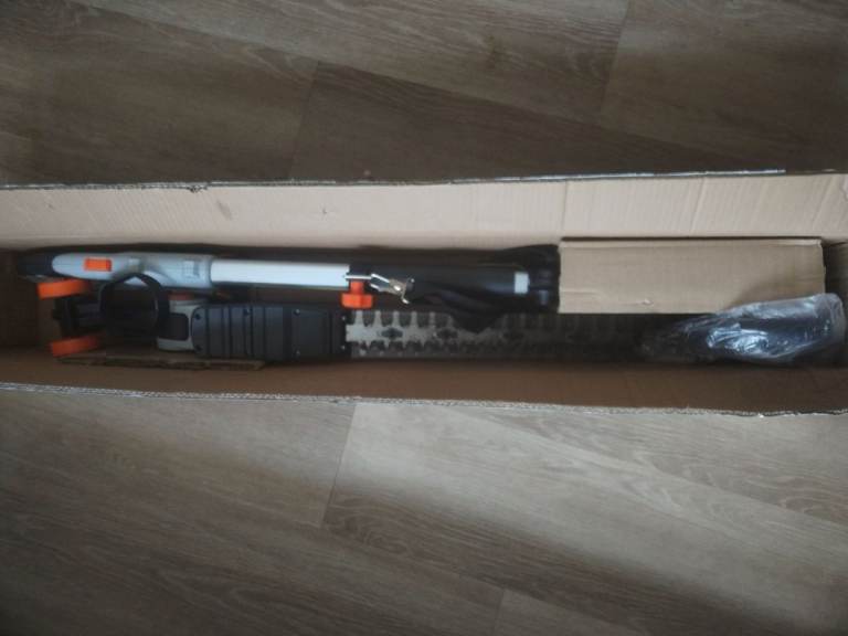 G-Series Cordless Pole Trimmer