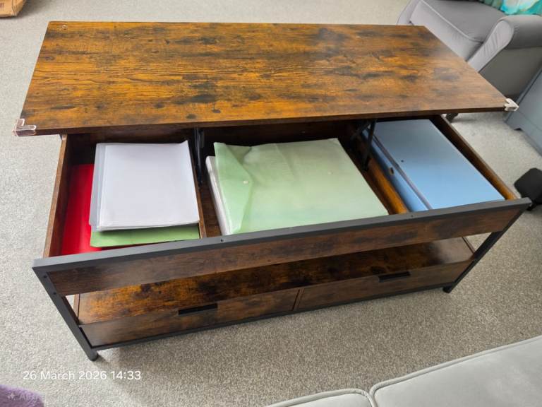Oak coffee table 