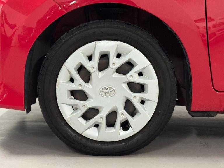 2019 Toyota AYGO 1.0 VVT-i x-play Euro 6 5dr HATCHBACK Petrol Manual