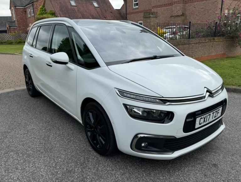 2017  CITROEN C4 GRAND PICASSO FLAIR PURETECH 7 SEATER FULL MOT JUST SERVICED!