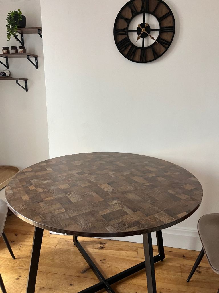 4 seater Round dunelm table