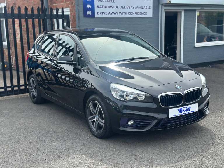 2016 BMW 2 Series 220d xDrive Sport 5dr [Nav] Step Auto HATCHBACK DIESEL Automatic