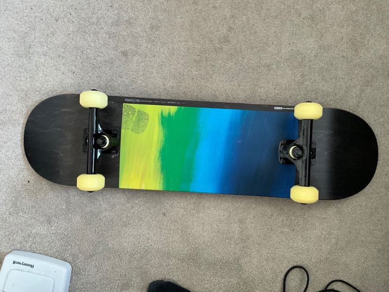 Skateboard never used 