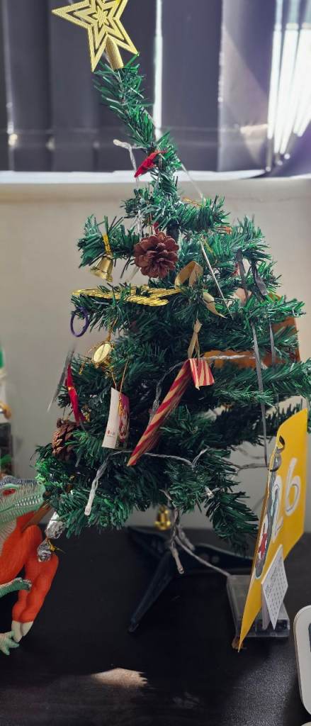Chirstmas tree with lights