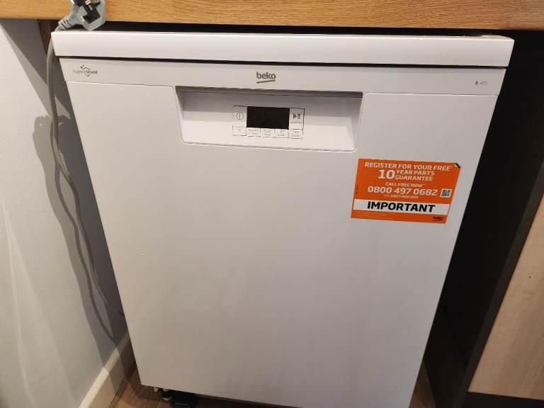 Beko (Like New) Dishwasher