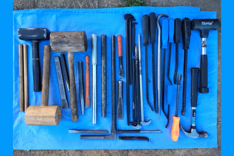 image for Mix of Hammers, Prybars and Chisels for mechanics A7