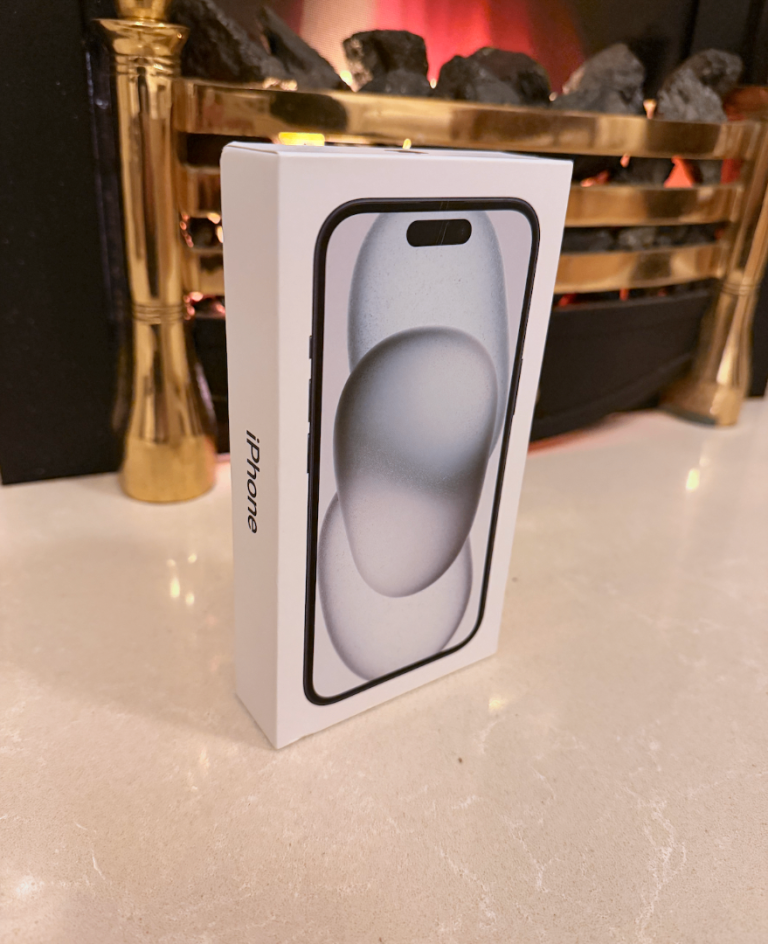 Like New Iphone 15 256GB Black. Boxed, bought direct from Apple