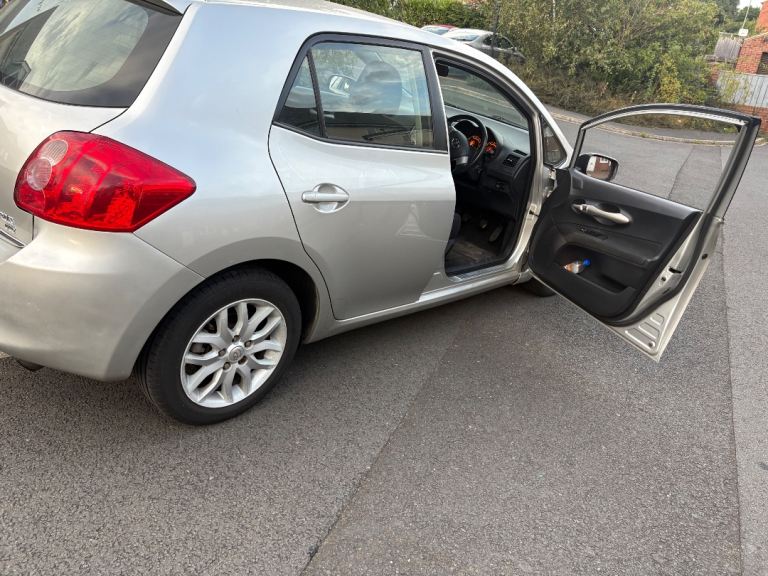 Toyota auris 12 month mot!!!