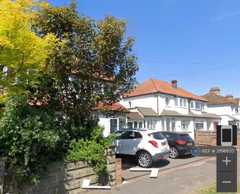 3 bedroom house in Erskine Road, Sutton, SM1 (3 bed) (#2696833)
