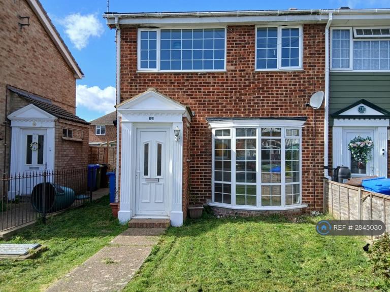 3 bedroom house in Emerald View, Isle Of Sheppey, ME12 (3 bed) (#2845030)