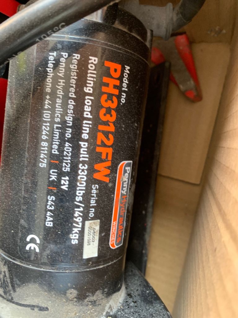 Heavy duty 12volt electric winch 