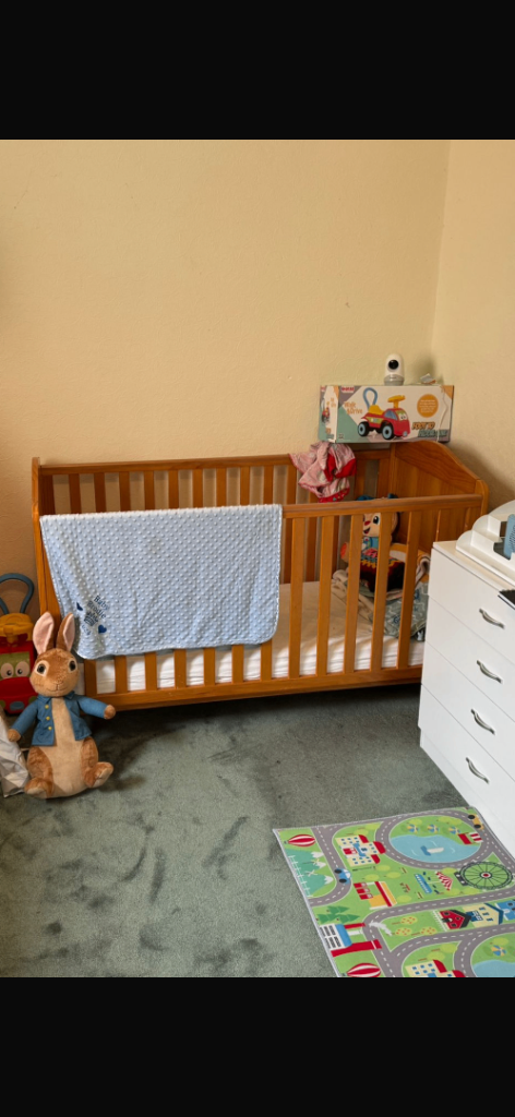 Cot bed