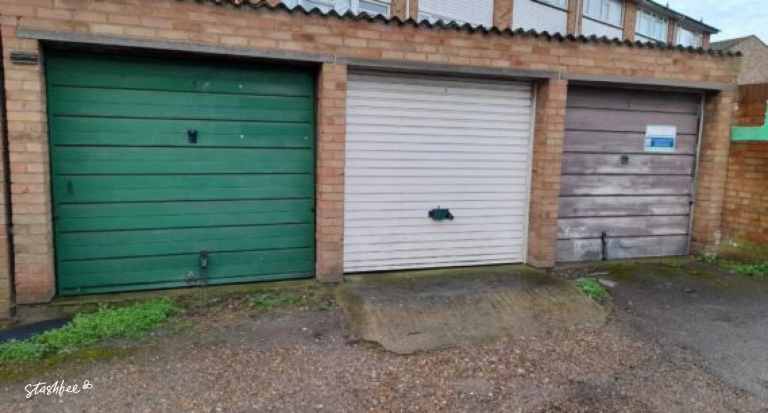 Garage to rent in Sittingbourne (ME10) | Stashbee