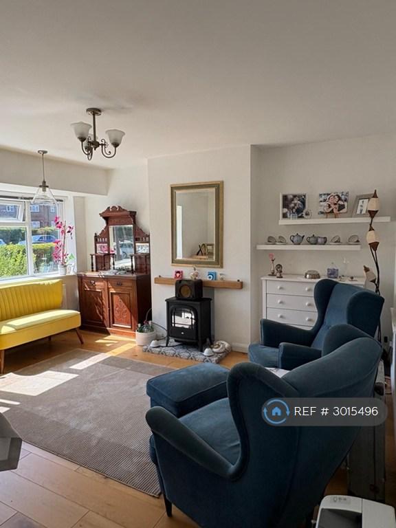 2 bedroom flat in Carden Hill, Brighton, BN1 (2 bed) (#3015496)