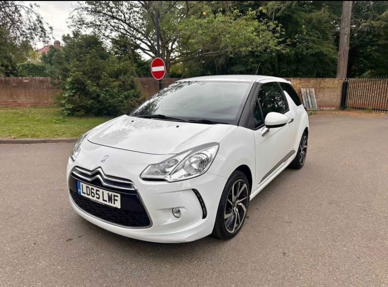 Citroen DS3 2015 1.2 petrol 2199£