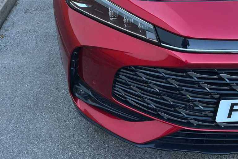 2025 MG MG HS 1.5 T-GDI Trophy SUV 5dr Petrol Manual Euro 6 (s/s) (169 ps) SUV Petrol Manual