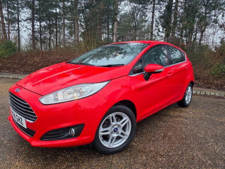 FORD FIESTA 1.25 ZETEC EURO 5 5DR 2014 Petrol Manual in Red