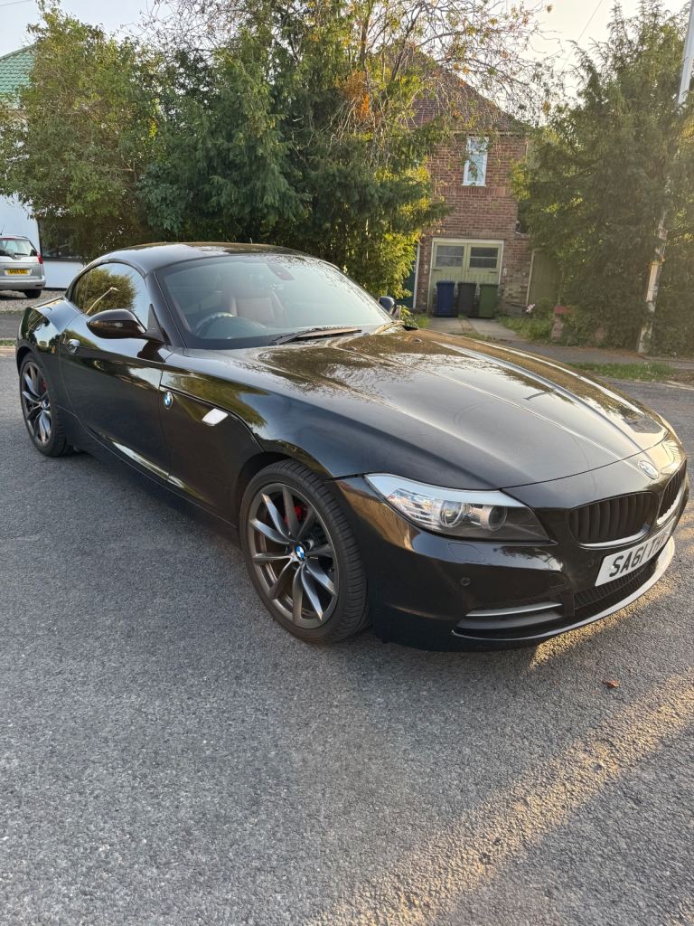 BMW, Z4, Convertible, 2011, Manual, 2497 (cc), 2 doors