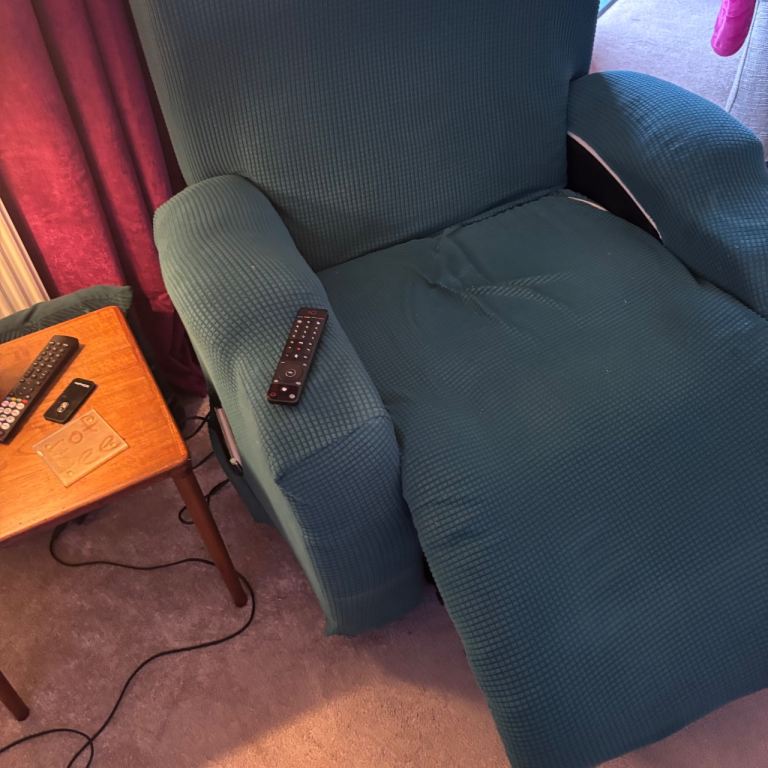 Recliner Chair 