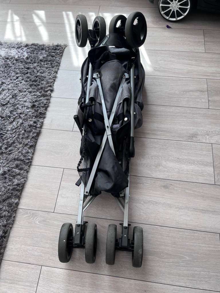 Cuggl Cedar Deluxe Pushchair