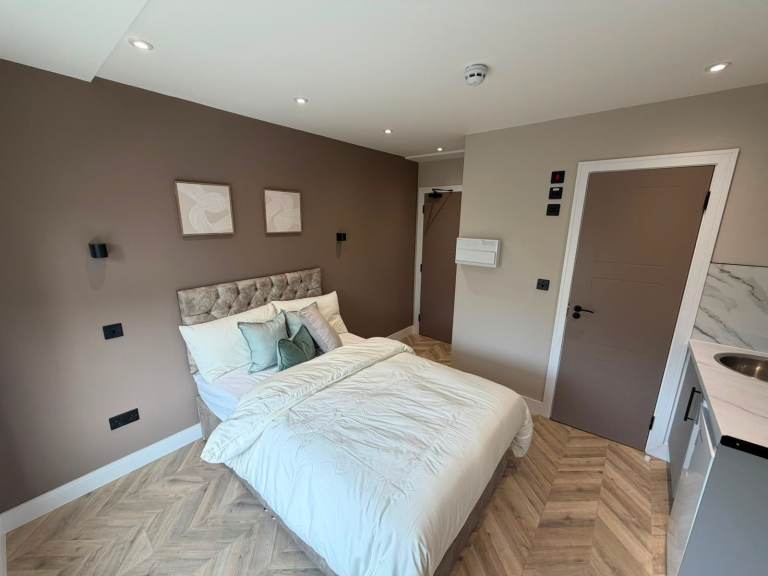 BENEFITS ACCEPTED - Studio Flat Available in Holloway Islington N7