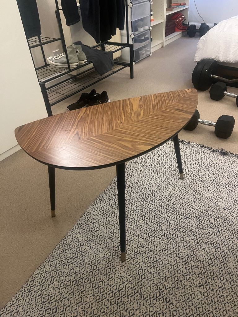 Leaf shaped wooden coffee table 