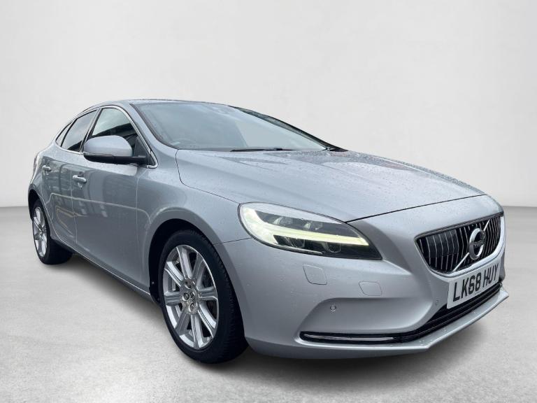 2018 Volvo V40 1.5 T2 GPF Inscription Auto Euro 6 (s/s) 5dr HATCHBACK Petrol Automatic