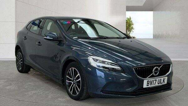 2017 Volvo V40 T2 [122] Momentum Nav Plus 5dr HATCHBACK PETROL Manual