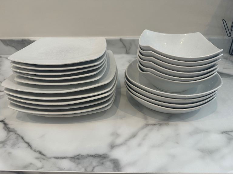 M&S Andante Dinner Set
